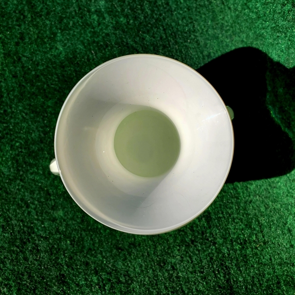 Margie's Garden White Decorative Vase 7.5" Tall Westlake Village, California EUC - Picture 6 of 11